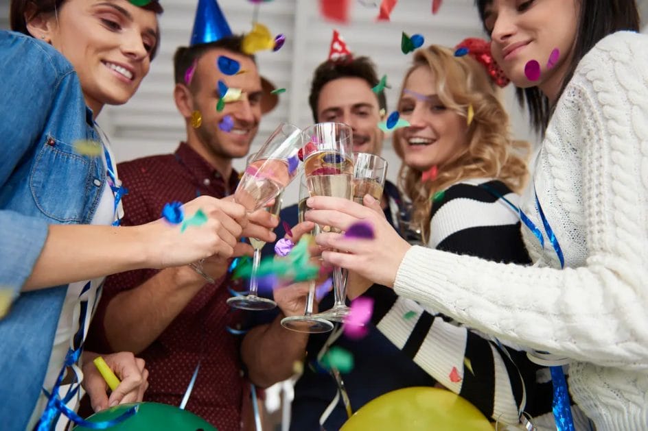 How to Start a Small-Scale Party Planning Company